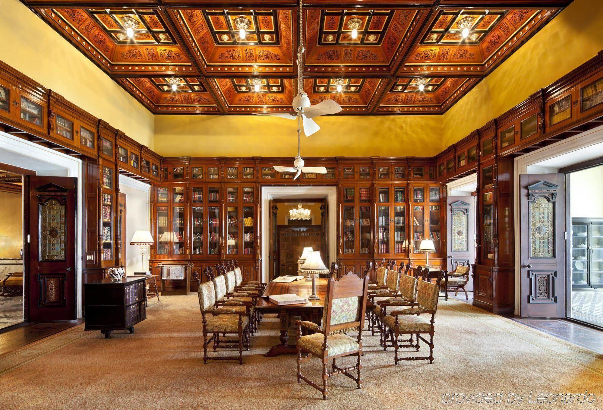 Taj Falaknuma Palace Hyderabad Restaurant foto